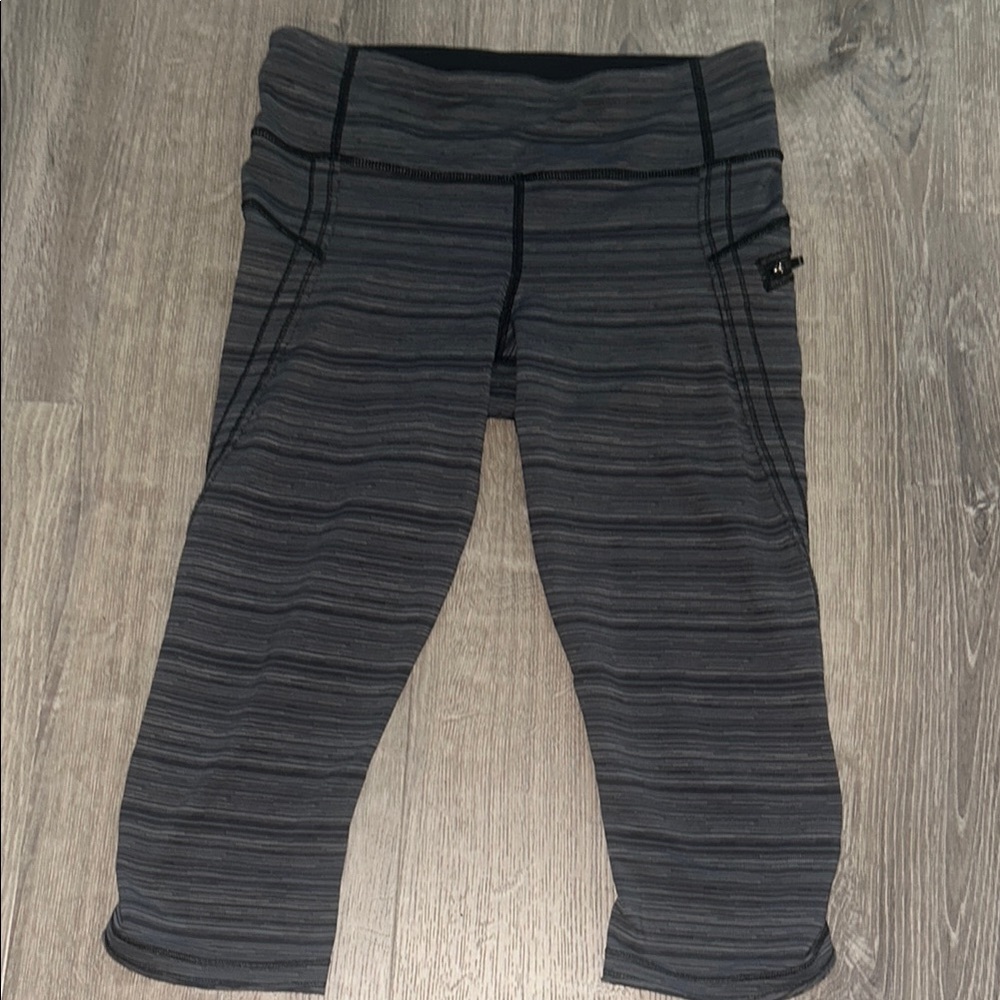 Lululemon Athletica Gray Leggings with Space-Dyed Pattern